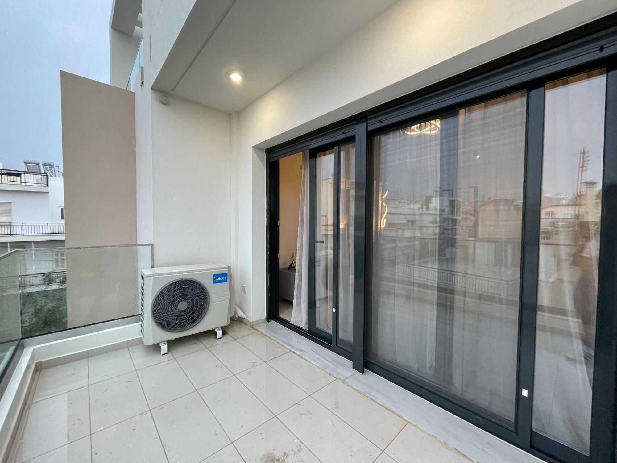 Gleaming Apartments Near Athens Metro Mall Exterior photo